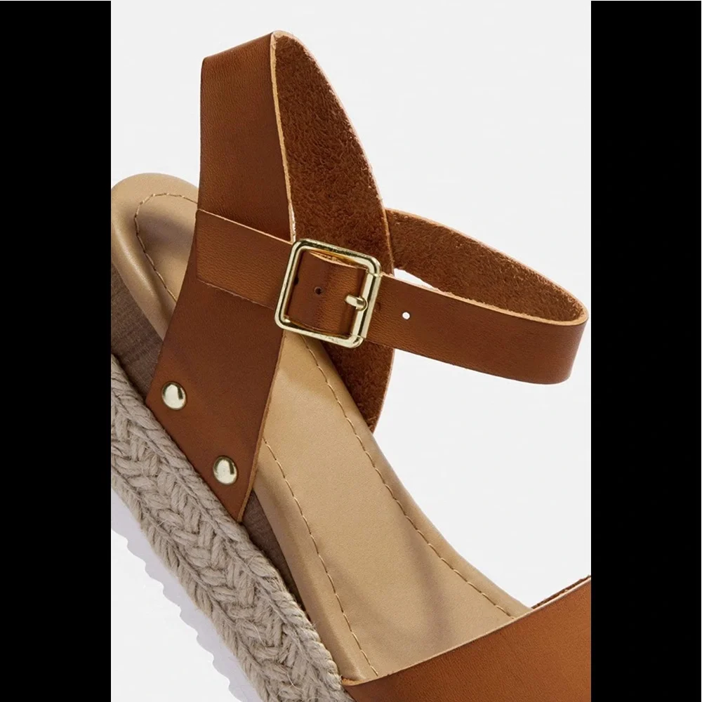 BRAND NEW WOMENS STYLISH ESPADRILLES SANDALS NWT - Picture 3 of 4